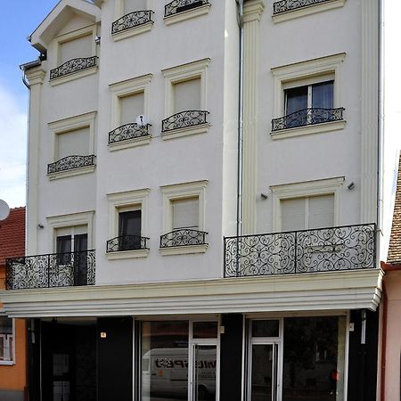Pančevo Apartments Soleado מראה חיצוני תמונה